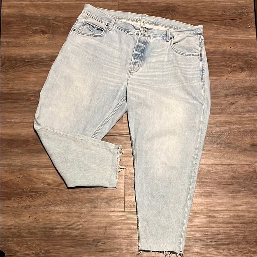NWOT Old Navy Light Blue Jeans High-Rise Slouchy Taper